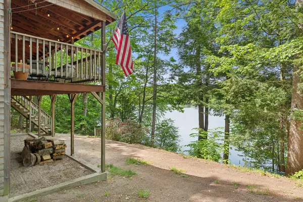 Naples, ME 04055,82 Harbor RD