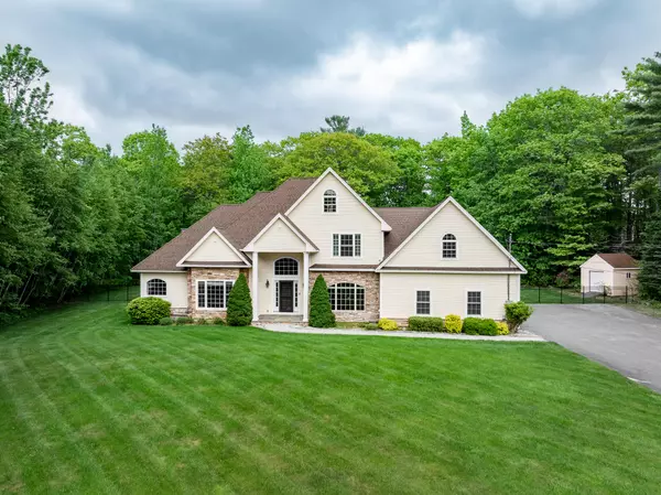 67 Joans Hill RD, Bangor, ME 04401