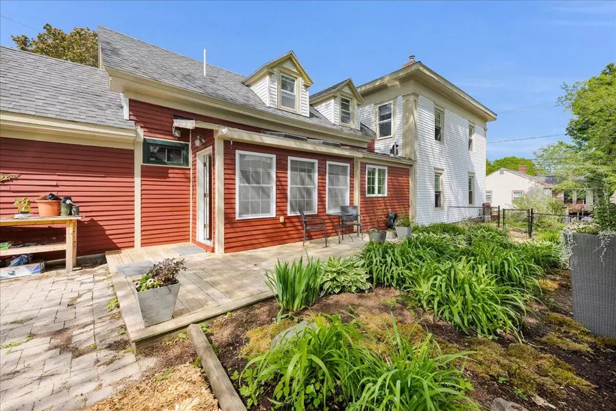 44 Bridge ST, Bucksport, ME 04416