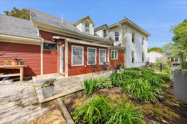 44 Bridge ST, Bucksport, ME 04416
