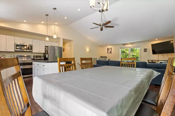 Naples, ME 04055,14 Cessna WAY