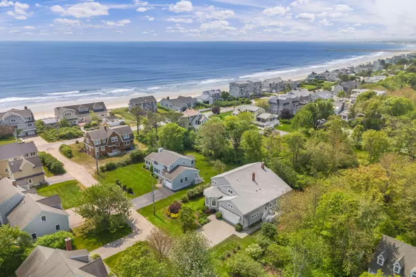 22 Saints PL, Wells, ME 04090