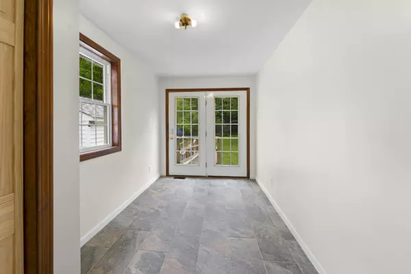 131 Forest AVE, Orono, ME 04473