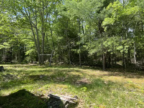 Burlington, ME 04417,388 Main RD