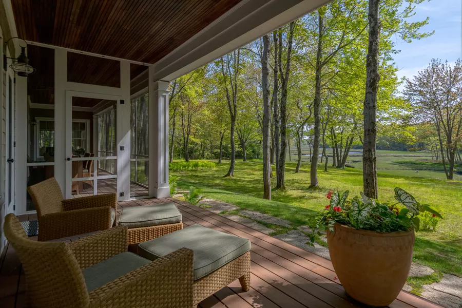 4 Shore RD, Biddeford, ME 04005