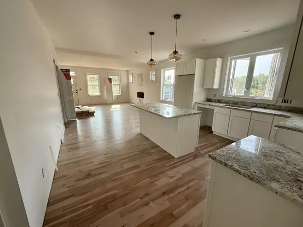 Standish, ME 04084,61 Woodbrey HTS