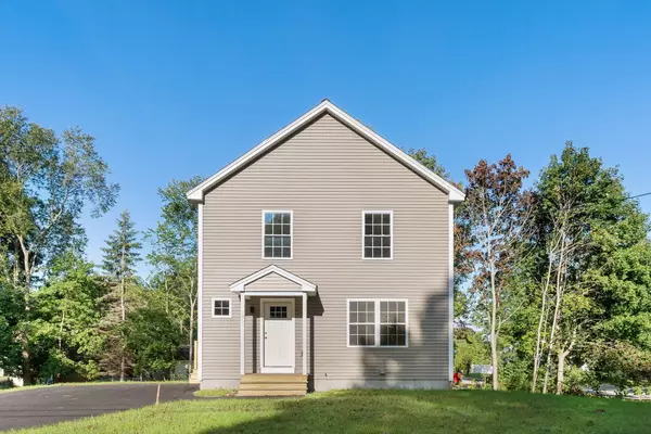 Westbrook, ME 04092,15 Essex ST