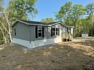 2C Woodard RD, Augusta, ME 04330