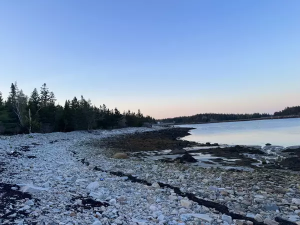 Lot #4 Pequot RD, Vinalhaven, ME 04863