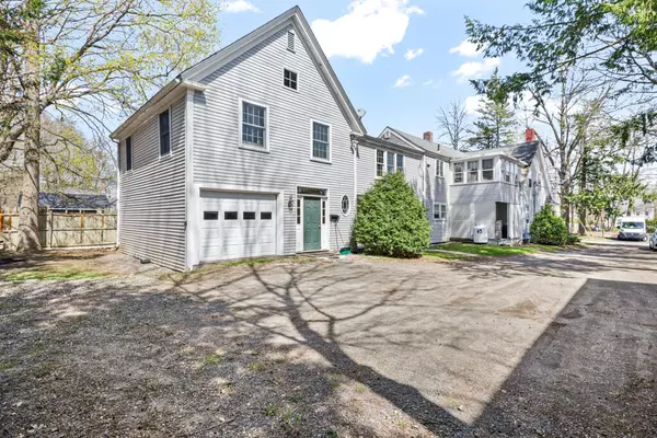 Augusta, ME 04330,6 Winter ST