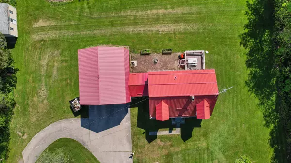 Kenduskeag, ME 04450,87 Southard AVE