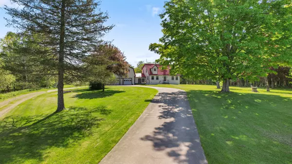 Kenduskeag, ME 04450,87 Southard AVE