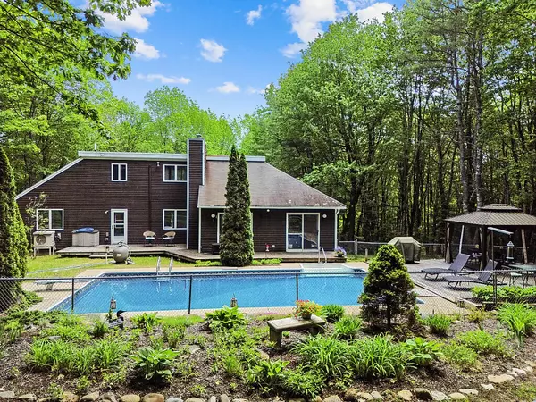 363 Winthrop Center RD, Winthrop, ME 04364