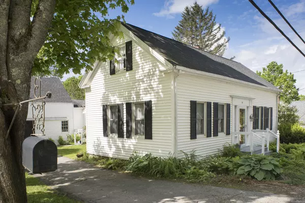 13 High ST, Damariscotta, ME 04543