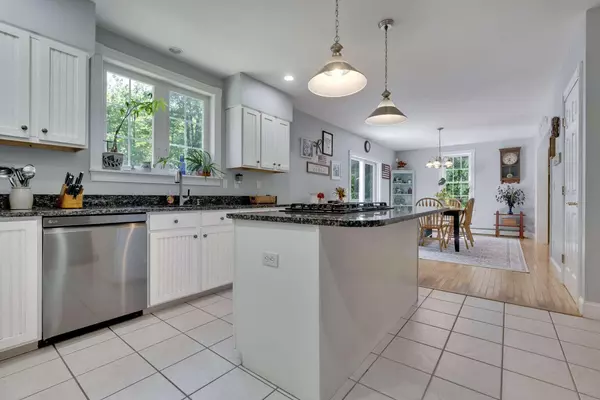 Acton, ME 04001,1505 Foxes Ridge RD