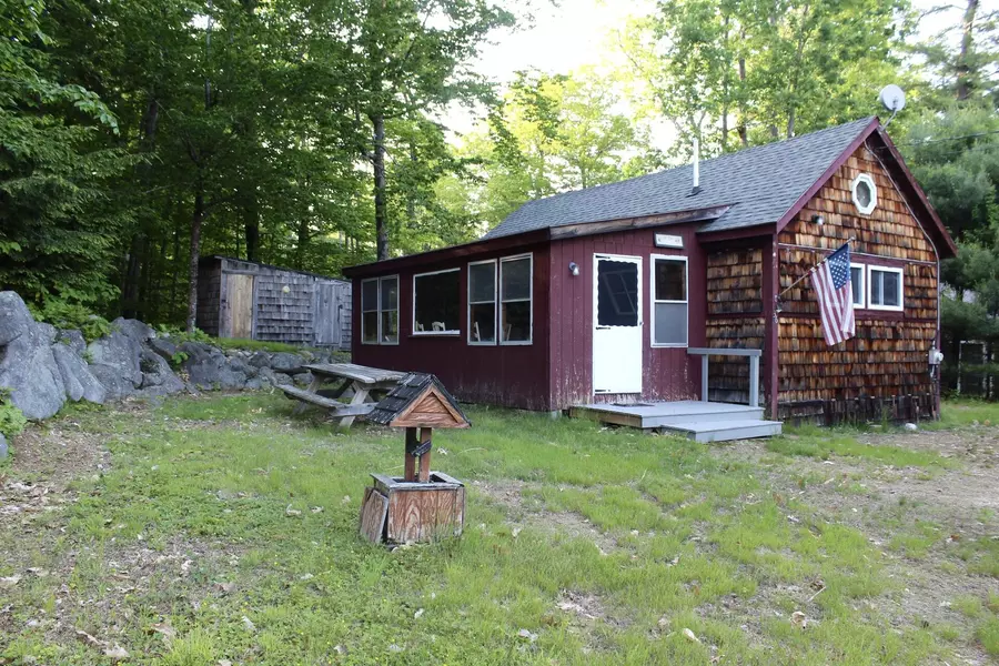 39 Naomi ST, Sebago, ME 04029