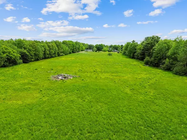 Sidney, ME 04330,47 Lewis RD