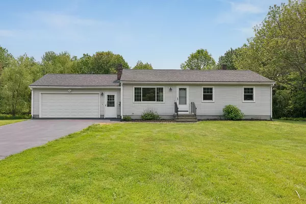 Saco, ME 04072,109 Hearn RD