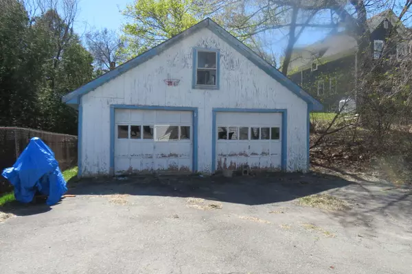 Bangor, ME 04401,26 Walter ST