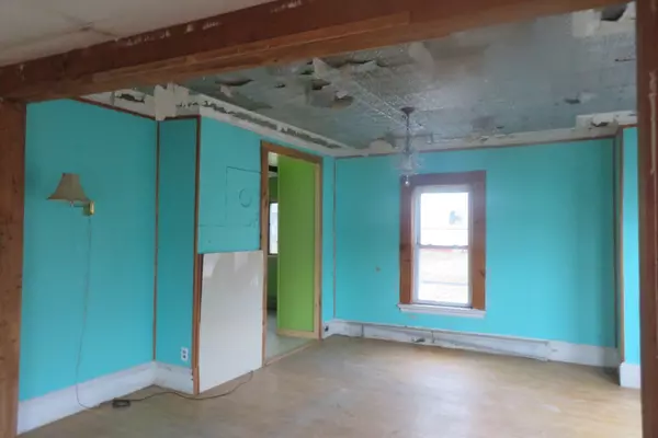 Bangor, ME 04401,26 Walter ST