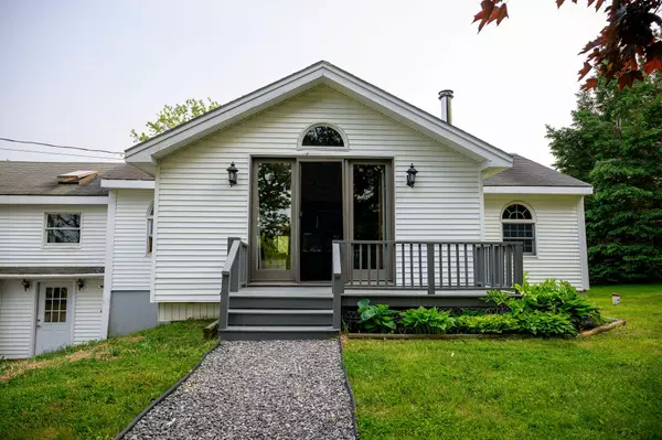 Wiscasset, ME 04578,350 Foye RD