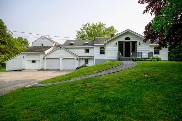 350 Foye RD, Wiscasset, ME 04578