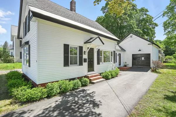 15 Pleasant ST, Lisbon, ME 04252