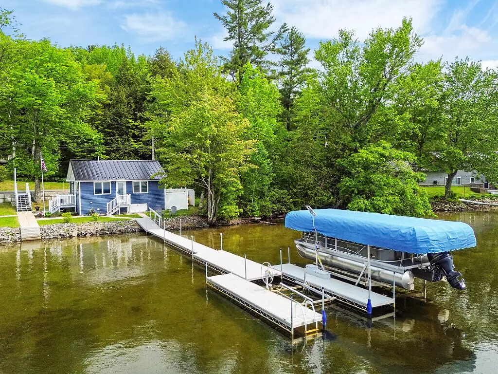 Winthrop, ME 04364,372 Memorial DR