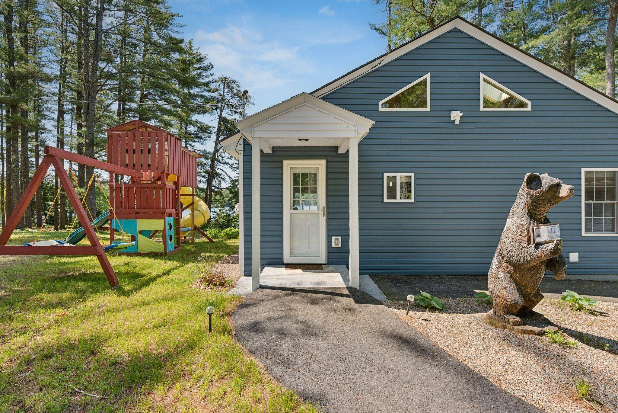 Acton, ME 04001,31 Middle RD