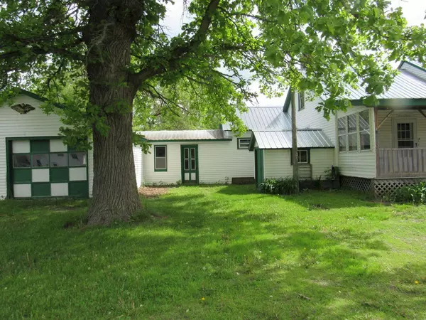 Canaan, ME 04924,25 Moores Mill RD