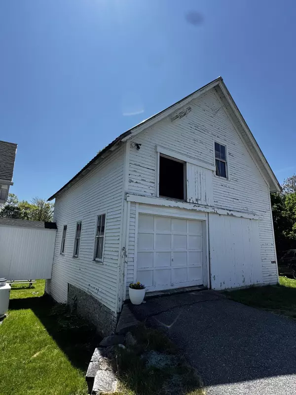 Mount Desert, ME 04660,1143 Main ST