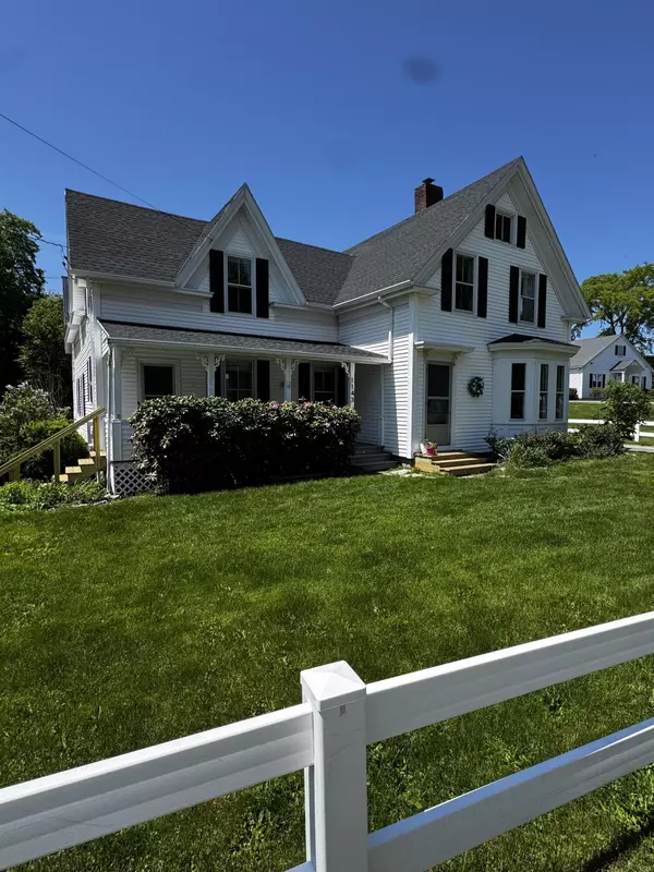 Mount Desert, ME 04660,1143 Main ST