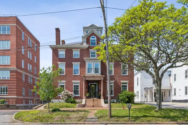 Portland, ME 04101,148 State ST