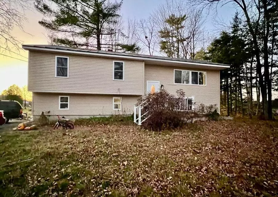 Winslow, ME 04901,3 Jack ST