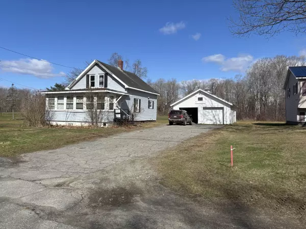 14 Welch ST, Norridgewock, ME 04957
