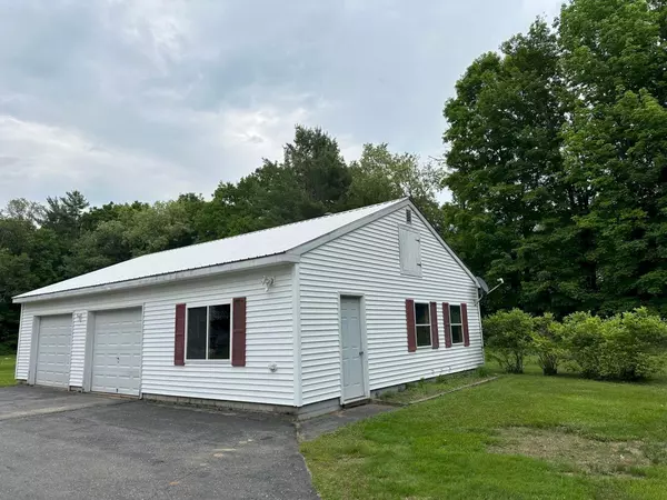 Madison, ME 04950,192 Old Point AVE