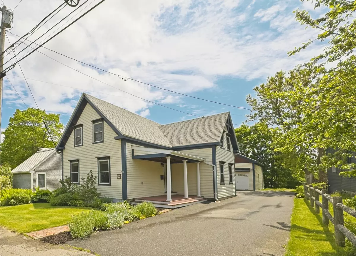 Rockland, ME 04841,34 Holmes ST