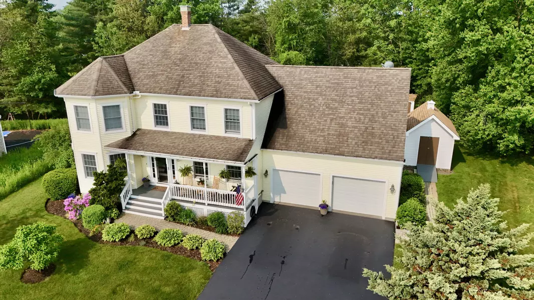 54 Victoria DR, Westbrook, ME 04092