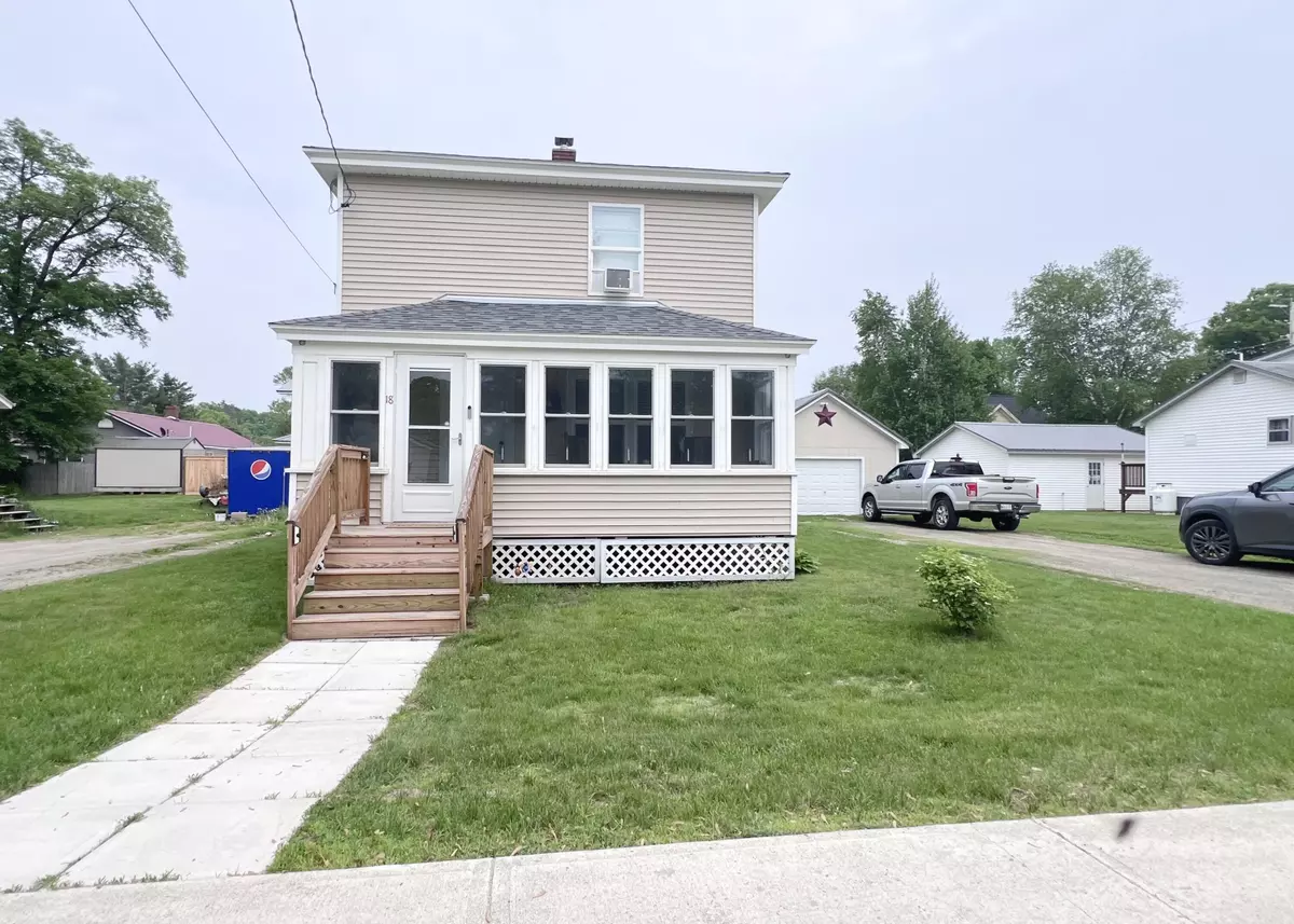 Howland, ME 04448,18 Willow ST