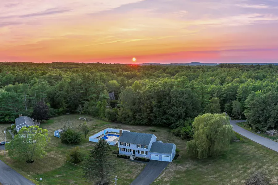 30 Saltwater DR, York, ME 03909