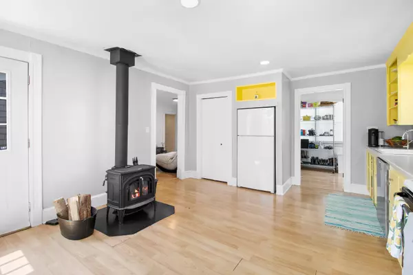 Rockland, ME 04841,299 Talbot AVE