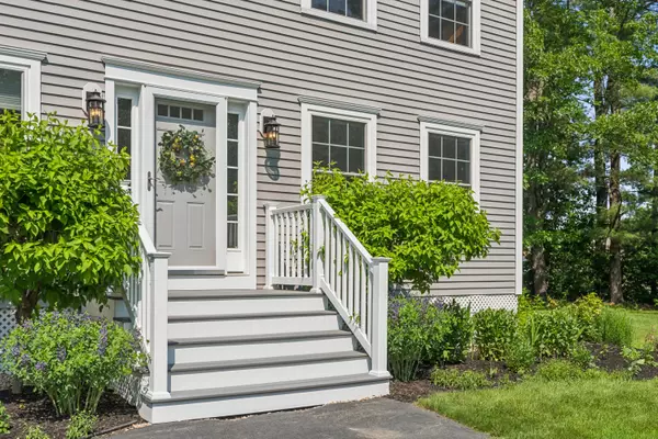 Kennebunk, ME 04043,3 Bradfield WAY