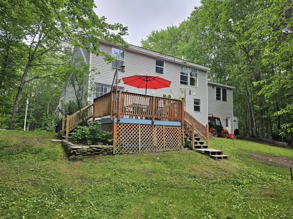 Standish, ME 04084,33 Oak Ridge DR