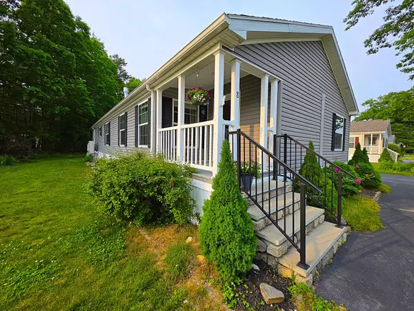 Lyman, ME 04002,8 Fieldstone DR