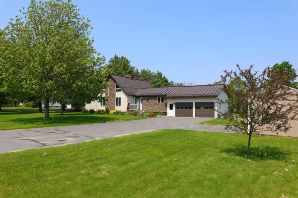 Winslow, ME 04901,178 Clinton AVE