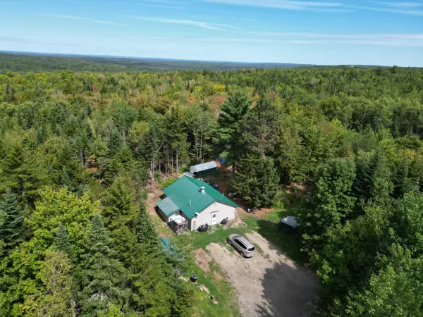 Springfield, ME 04487,21 Bearadise LN