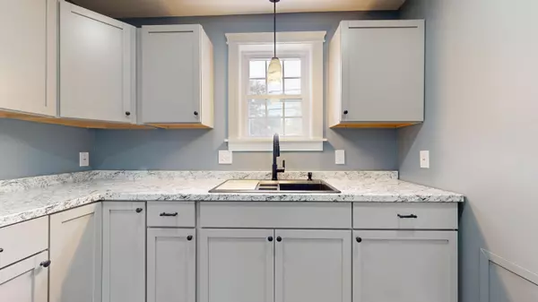 Bath, ME 04530,422 Centre ST