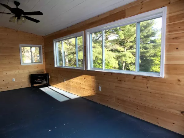 Hancock, ME 04640,840 US Hwy 1