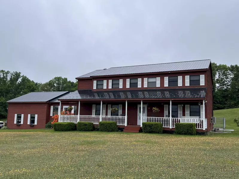 227 Back RD, Skowhegan, ME 04976