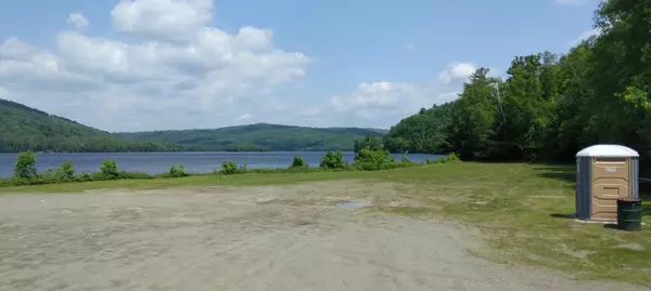 Moscow, ME 04920,31 Bingham RD